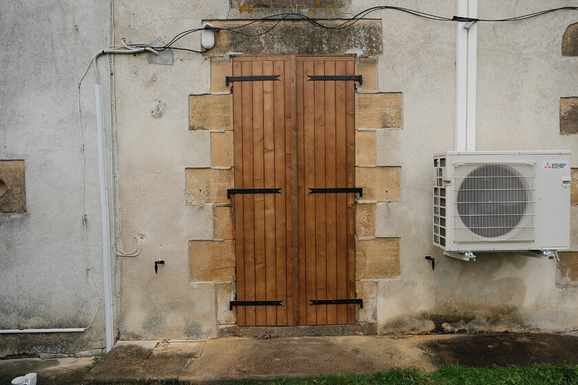 Traditional stained shutters in Charente 16500 
 Traditional style shutters, stained to match existing design, at a property in Charente, 16500.