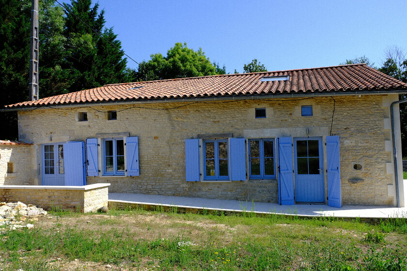 Handmade blue shutters in Charente, 16500 
 Traditional style handmade shutters, painted in blue, in the Charente region, 16500.